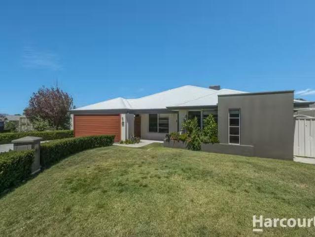 Unique 25 Brunswick Circuit, BANKSIA GROVE, WA 6031 House fo.