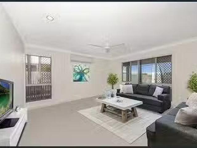 Cozy 25 Sanctum Boulevard, Mount Low, QLD 4818