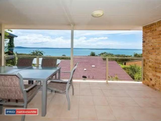 Unique 25 Wollomi Avenue, NELSON BAY Townhouse for rent Liste.