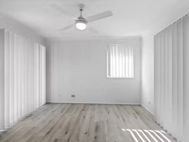 Rental! 25A Valparaiso Avenue, Toongabbie, NSW 2146