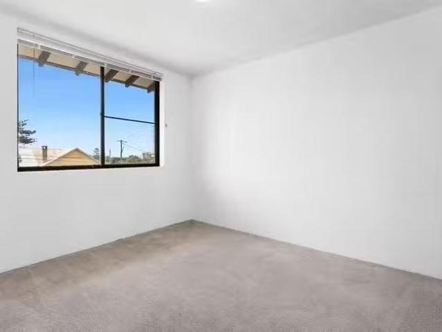 Unique 26/10 Goodwin Street, Narrabeen, NSW 2101