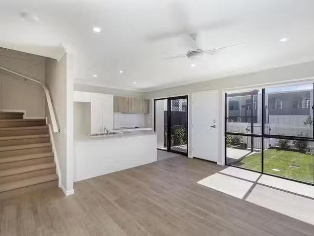 Nice 26/164 Government Road, Richlands, QLD 4077