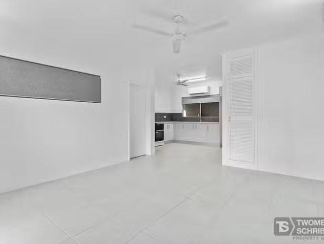 Cozy 2/66 Yurongi Street, Caravonica, QLD 4878