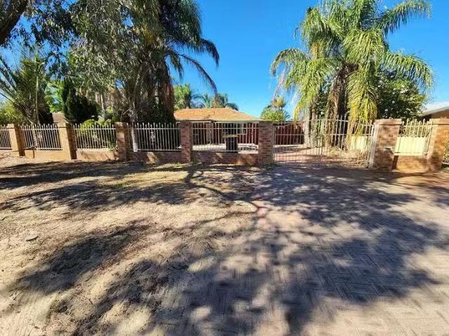 Unique 26 Devenish Road, Lockridge, WA 6054