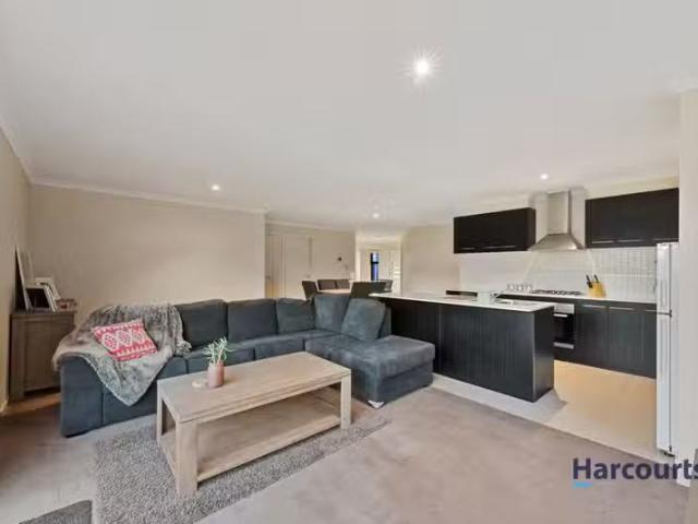 Just in! 26 KALORAMA STREET, TARNEIT, VIC 3029 House for Rent