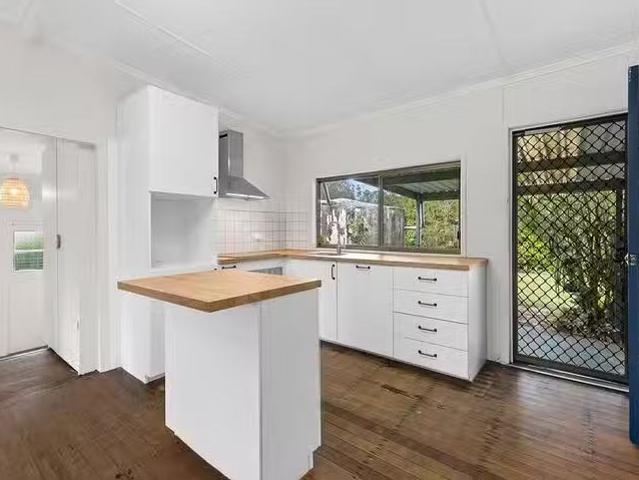 Rental! 26 Third Avenue, Toorbul, QLD 4510