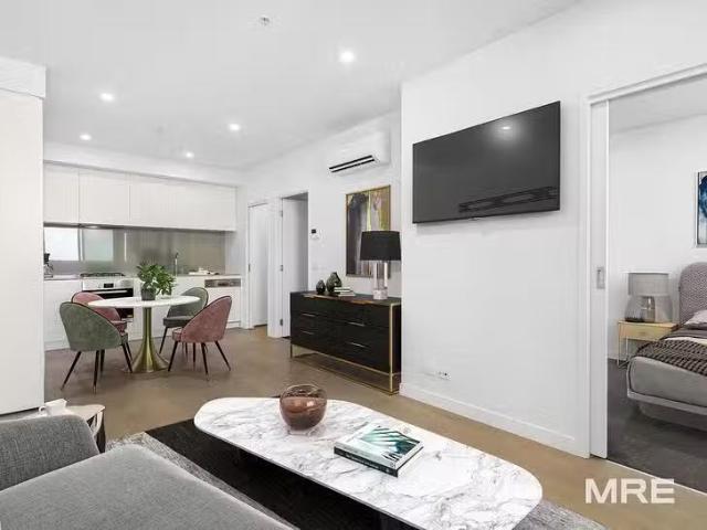 Unique 2701/89 Gladstone Street, South Melbourne, VIC 3205