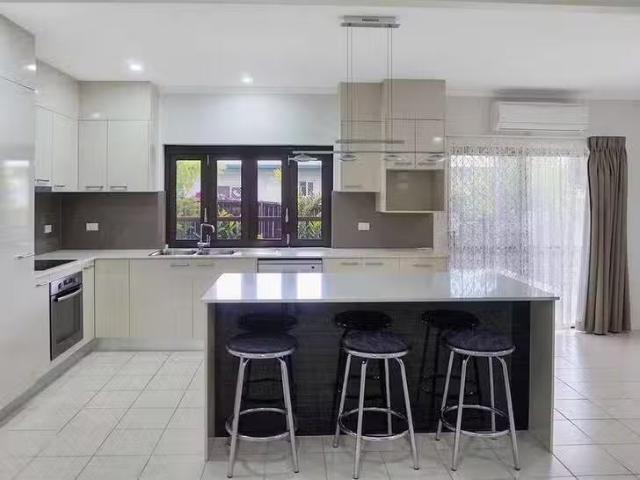 For Rent! /27 Angela Street, Woree, QLD 4868