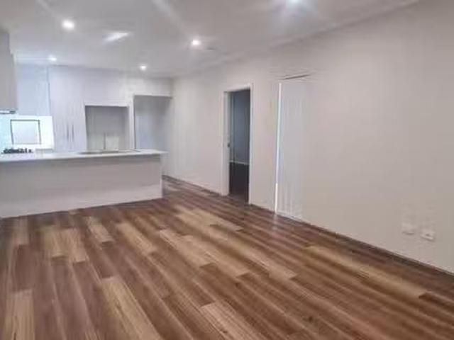 Unique 27 Broadwater Avenue, Anketell, WA 6167