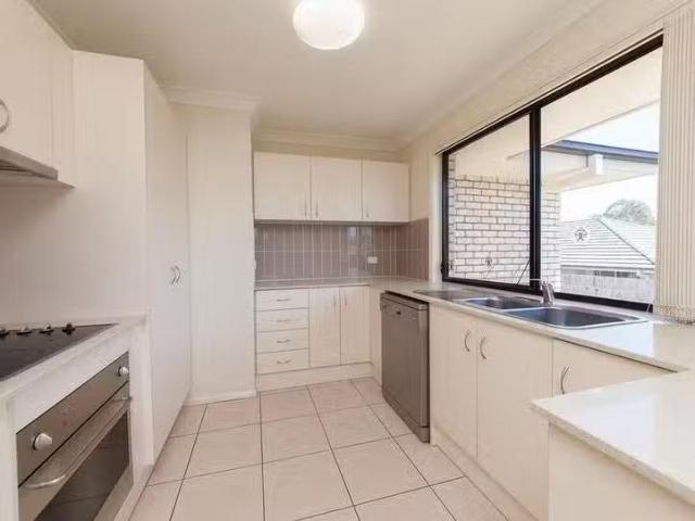 Nice 27 Chetwynd Street, Redbank Plains, QLD 4301