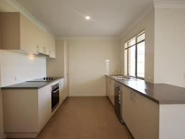 Cheap 27 Pinehurst Avenue, Leichhardt, QLD 4305
