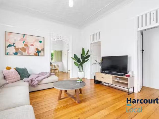 Charming 27 Richmond Street, GORDON PARK, QLD 4031 House for.
