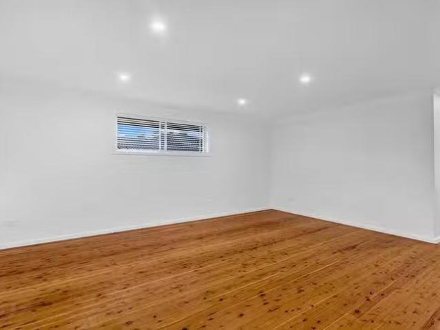 For Rent! 27 Sea Street, Umina Beach, NSW 2257