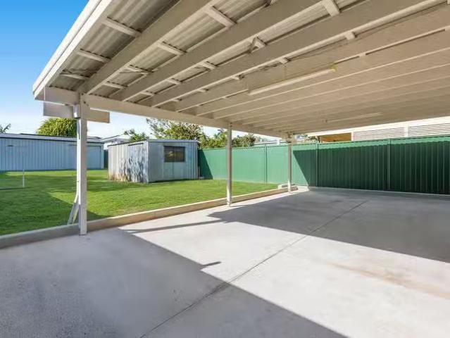 Rental! 27A Haig Street, Wynnum West, QLD 4178