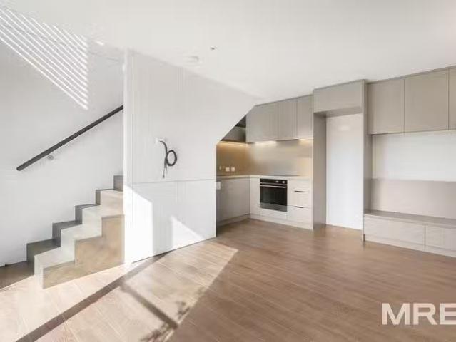 Unique 280 Nicholson Street, Seddon, VIC 3011