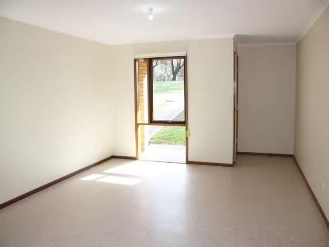 Nice 28 Challenge Drive, Noarlunga Downs, SA 5168 House for.