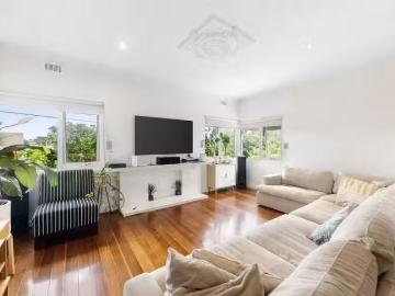 Deal! 28 Hamilton St, Niddrie VIC 3042