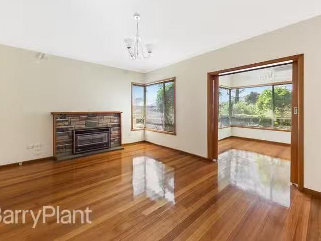 New 28 Larkspur Drive, St Albans VIC 3021