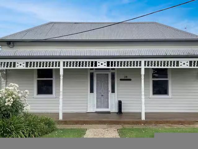 Deal! 28 Porter Street, Moama, NSW 2731