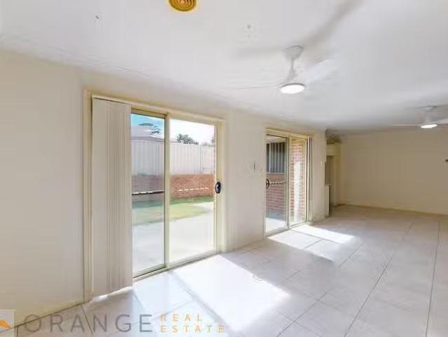 Cheap 28 Roselawn Drive, Orange, NSW 2800
