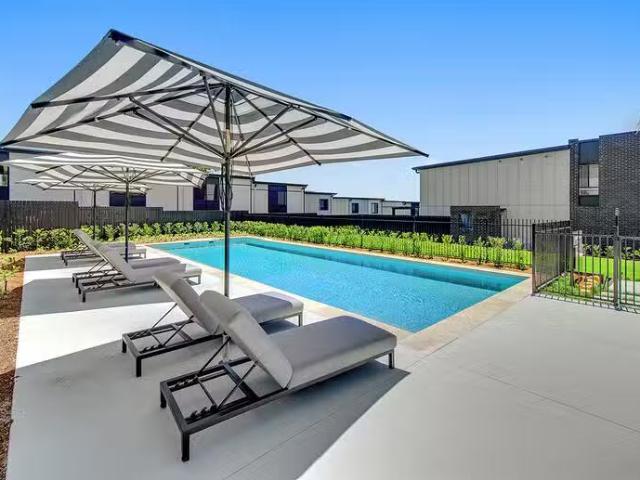 Cheap 29/2 Castamore Way, Richlands, QLD 4077