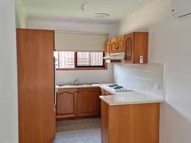Rental! 2/9 Alexina Street, St Albans, VIC 3021