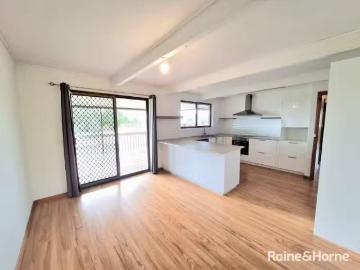 Charming 29 Allison Avenue, NOWRA House for rent Listed by Le.