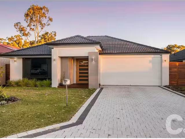 Deal! 29 Coleford Road, Wellard, WA 6170
