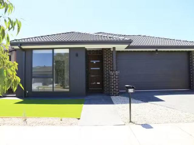 Charming 29 Feedwater Road, DONNYBROOK, VIC 3064 House for R.