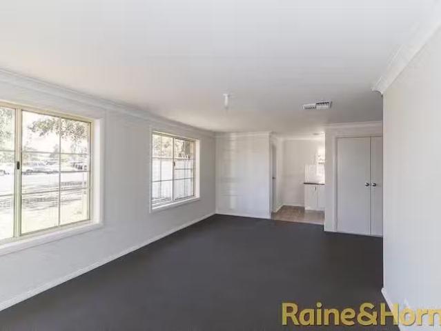 Rental! 29 Howard Avenue, Dubbo, NSW 2830