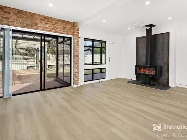 Deal! 29 Walsh Crescent, North Nowra, NSW 2541