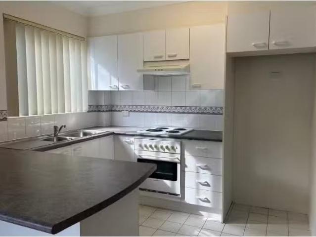 Nice 20/29 Park Road, Corrimal Apartment for rent Listed by E.