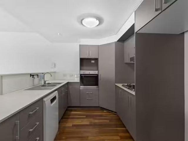 Unique 20/327 Verney Road East, Graceville, QLD 4075
