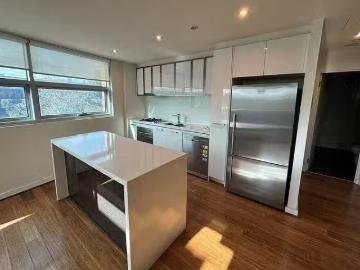 Cozy 204/18 Bent Street, Kensington, VIC 3031