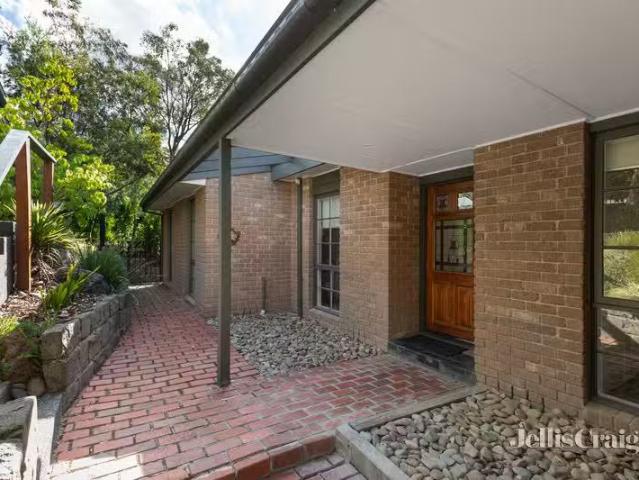For Rent! 205 Progress Road, Eltham North VIC 3095