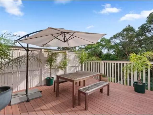 For Rent! 20 Ambleside Street, Wheeler Heights House for rent.