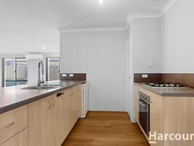Charming 20 Fulham Way, Ridgewood, WA 6030