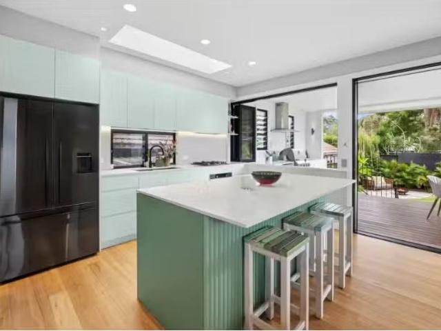 Cheap 20 Gondola Road, North Narrabeen House for rent Listed.