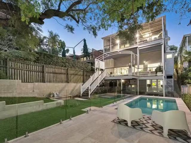 Unique 20 Hobbs Street, Auchenflower, QLD 4066
