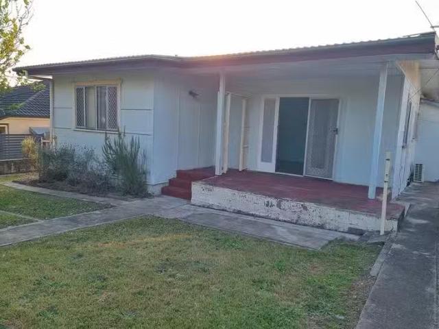 Charming 20 Killarney Avenue, Darra, QLD 4076
