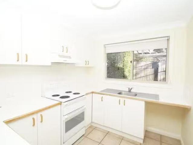 New 2/10 The Boulevarde, Armidale, NSW 2350