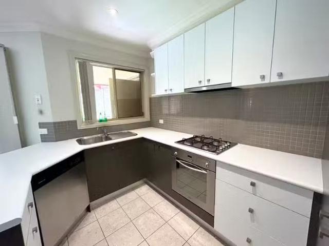 Rental! 2/11 Sunderland Avenue, Ashburton VIC 3147