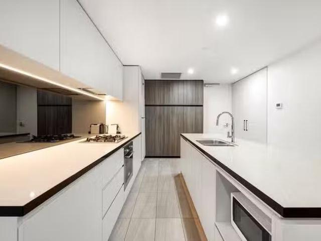 For Rent! 213/9 Christie Street, South Brisbane, QLD 4101