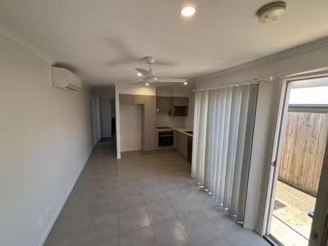 Unique 2/17 Tash Court, Waterford, QLD 4133