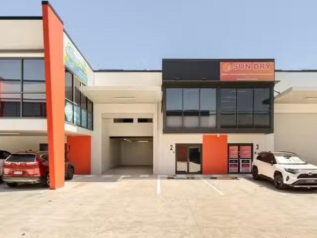 Unique 2/15 Flinders Parade, North Lakes, QLD 4509 Industria.