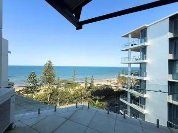Cozy 21/69 71 Marine Parade, Redcliffe, QLD 4020