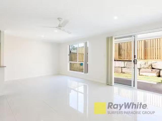Rental! 2/169 The Heights Boulevard, Pimpama, QLD 4209