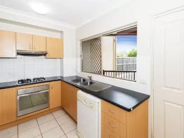 Cheap 2/19 End Street, Highgate Hill, QLD 4101