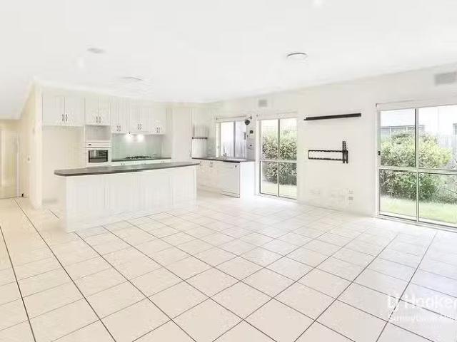 Cheap 21 Amadeus Circuit, Springfield Lakes, QLD 4300