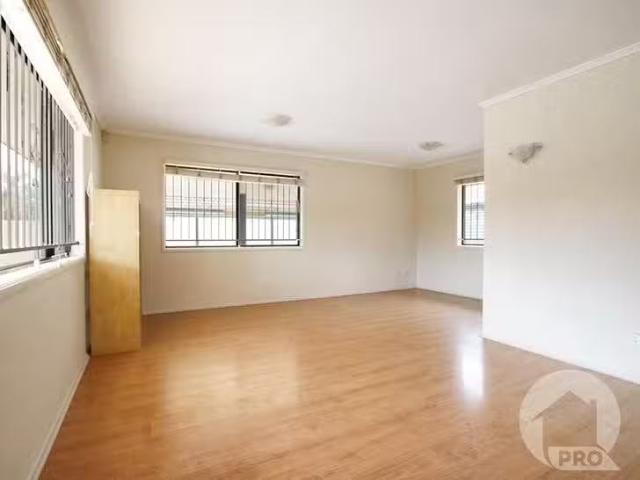 For Rent! 21 Arfisha Street, Sunnybank, QLD 4109